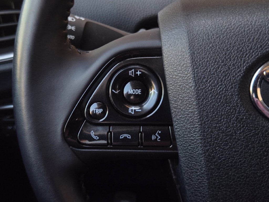 Used 2022 Toyota Prius Prime XLE FWD image 23