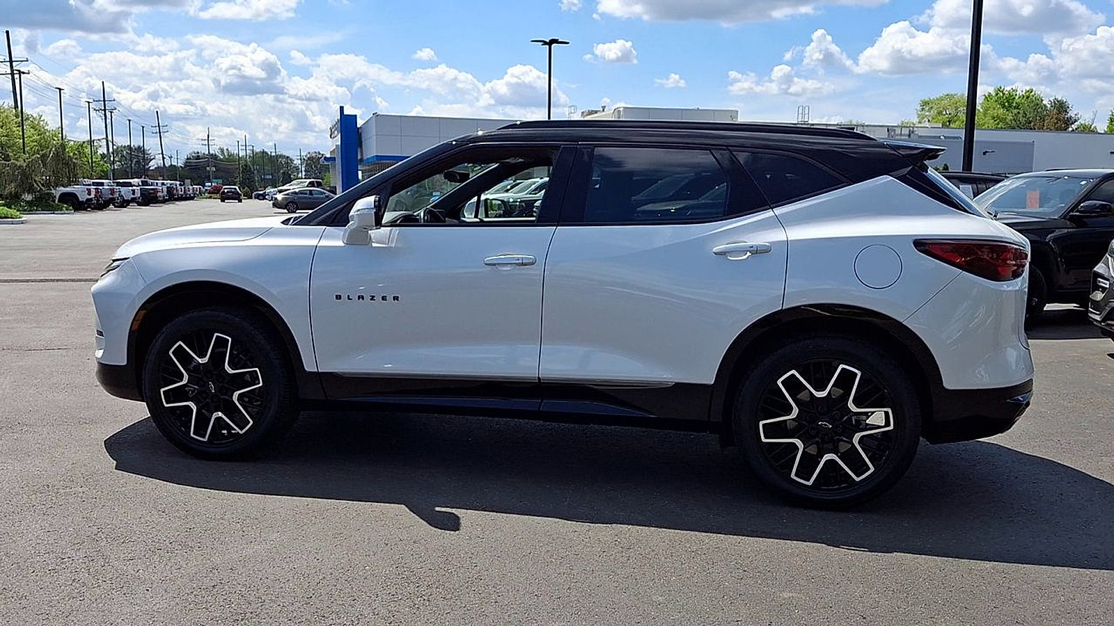 Certified 2023 Chevrolet Blazer RS w/ Driver Confidence II Package FWD image 7