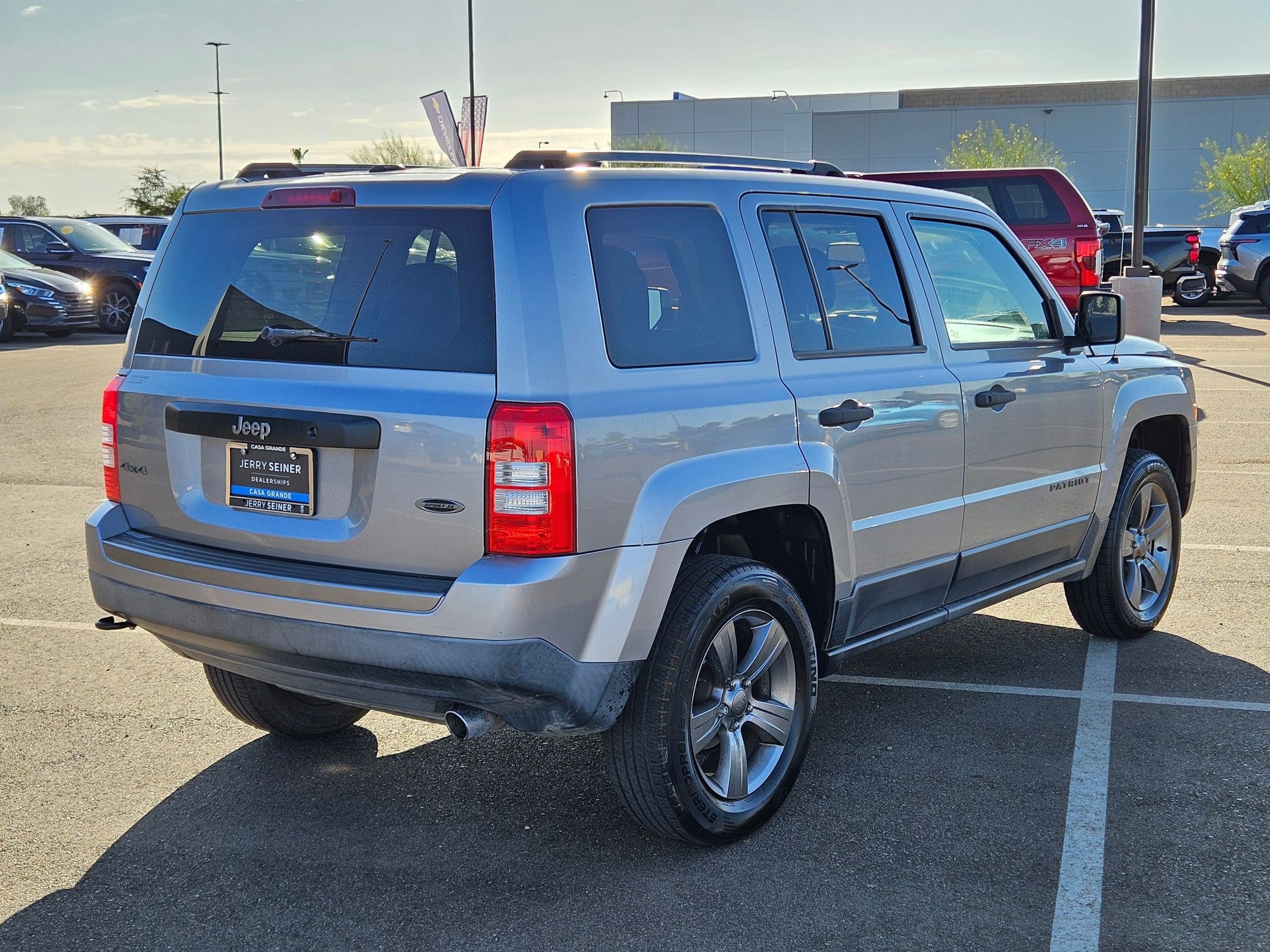 Used 2016 Jeep Patriot Sport AWD/4WD image 5