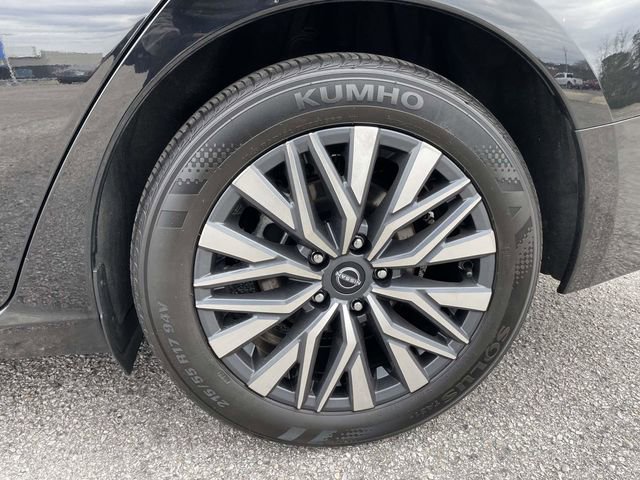 Used 2025 Nissan Altima 2.5 SV image 10