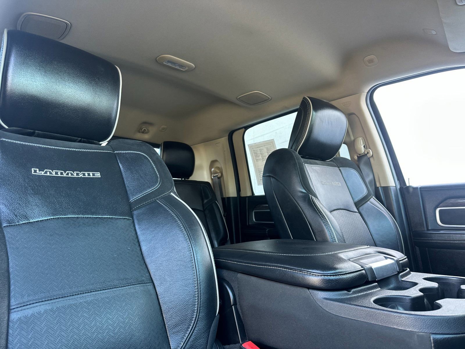 Used 2020 RAM 3500 Laramie AWD/4WD image 18