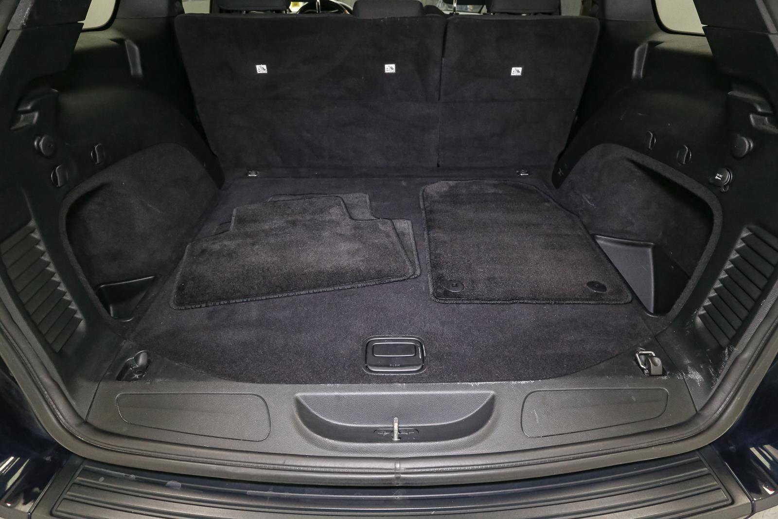 Used 2018 Jeep Grand Cherokee Laredo image 14