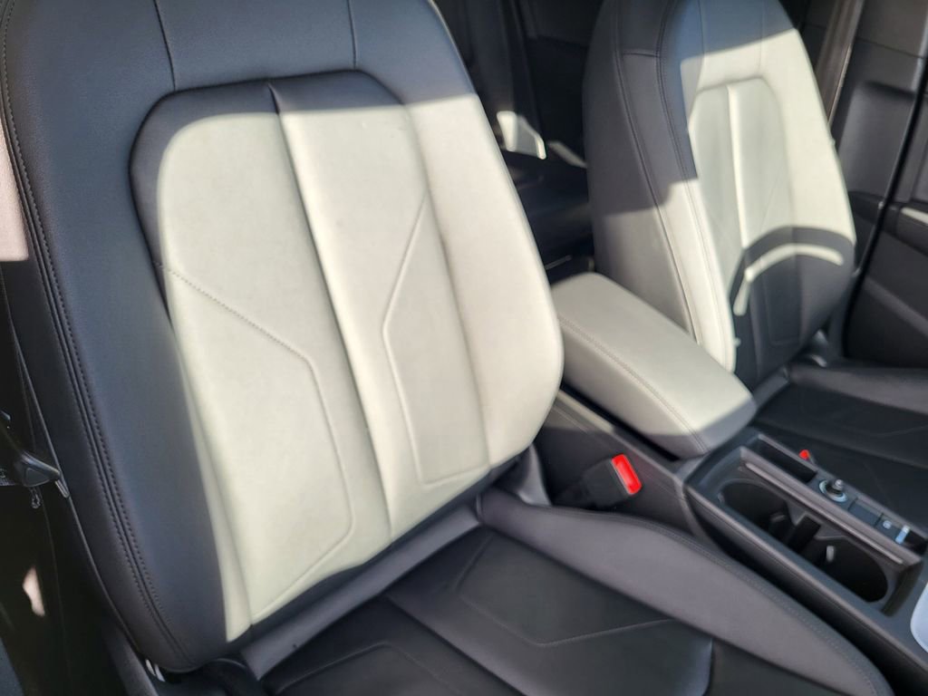 Certified 2023 Audi Q3 2.0T Premium Plus w/ Premium Plus Package image 14