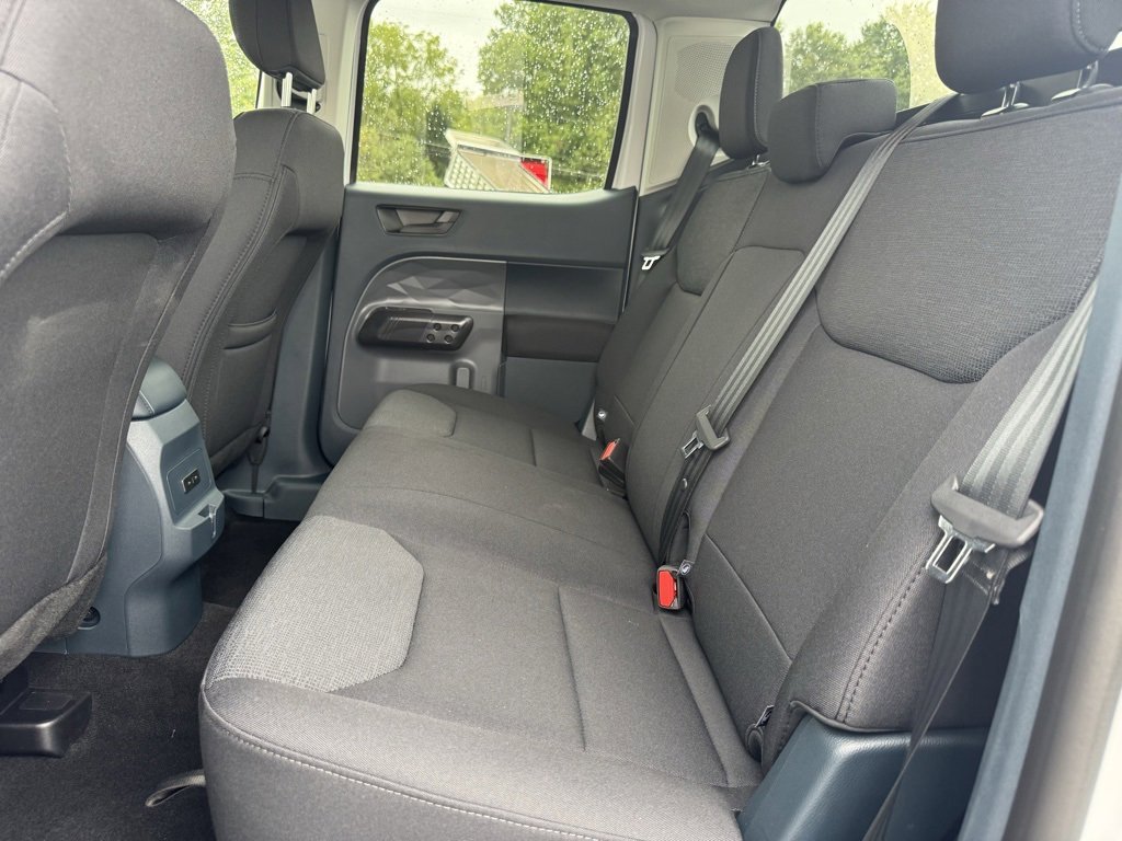 New 2025 Ford Maverick XL image 21