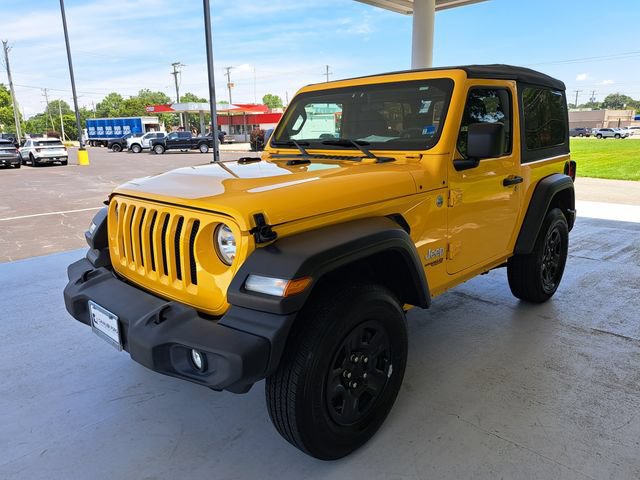 Used 2021 Jeep Wrangler Sport AWD/4WD image 3