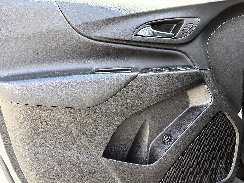 Used 2024 Chevrolet Equinox LT w/ LPO, Floor Liner Package FWD image 14