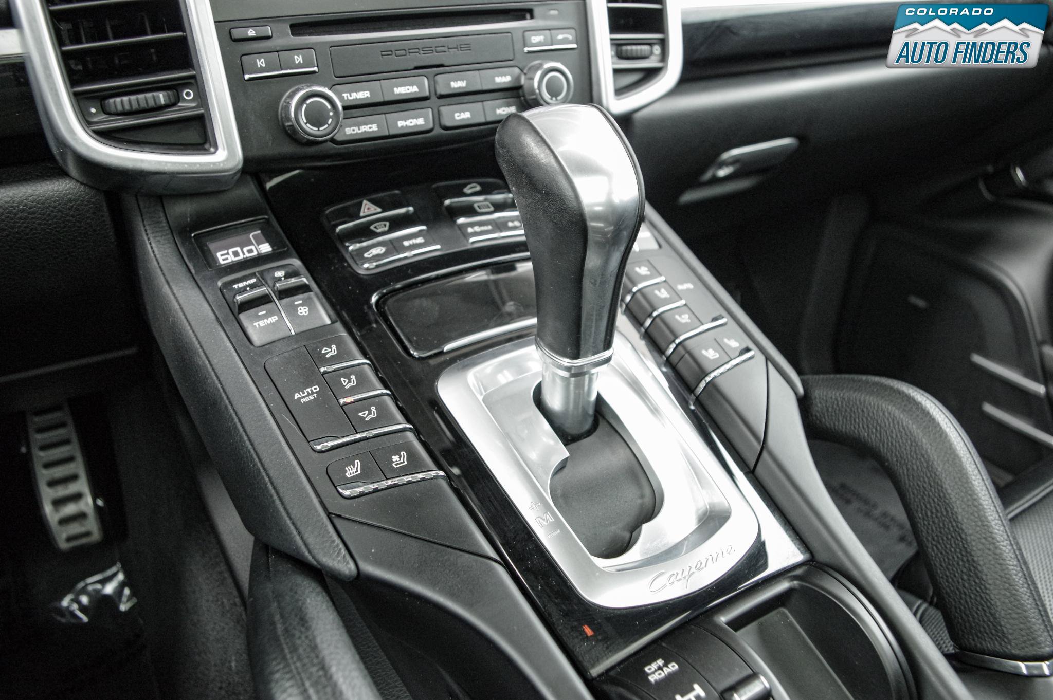 Used 2017 Porsche Cayenne S AWD/4WD image 19