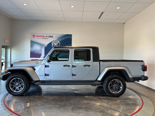 Used 2020 Jeep Gladiator Overland w/ Dual Top Group AWD/4WD image 3