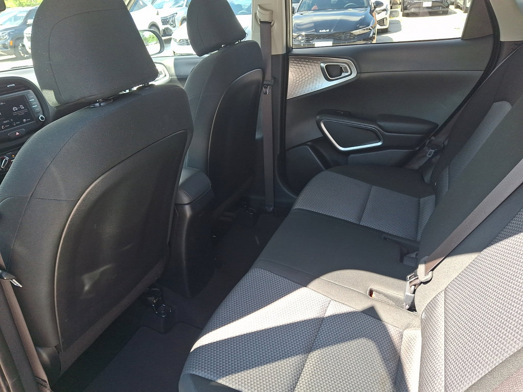 Used 2024 Kia Soul LX w/ Option Group 015 FWD image 26