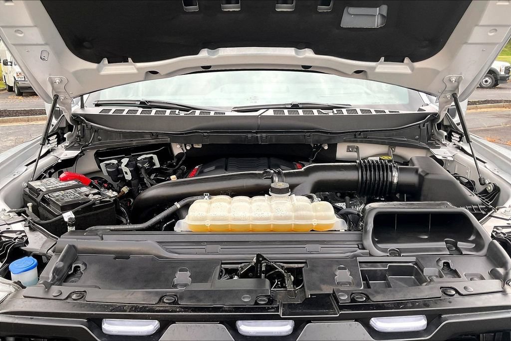 Used 2025 Ford F150 Raptor AWD/4WD image 32