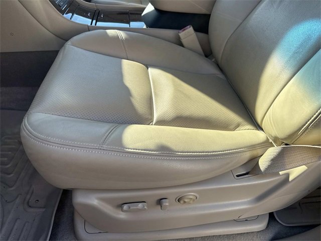 Used 2014 Cadillac Escalade Premium image 22