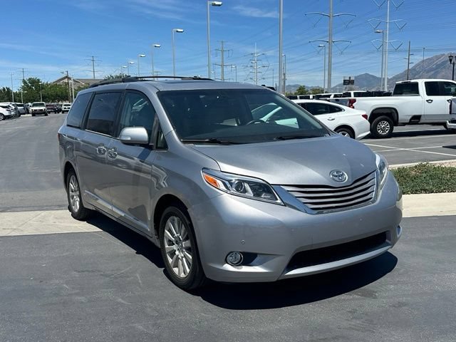 Used 2015 Toyota Sienna Limited AWD/4WD image 10