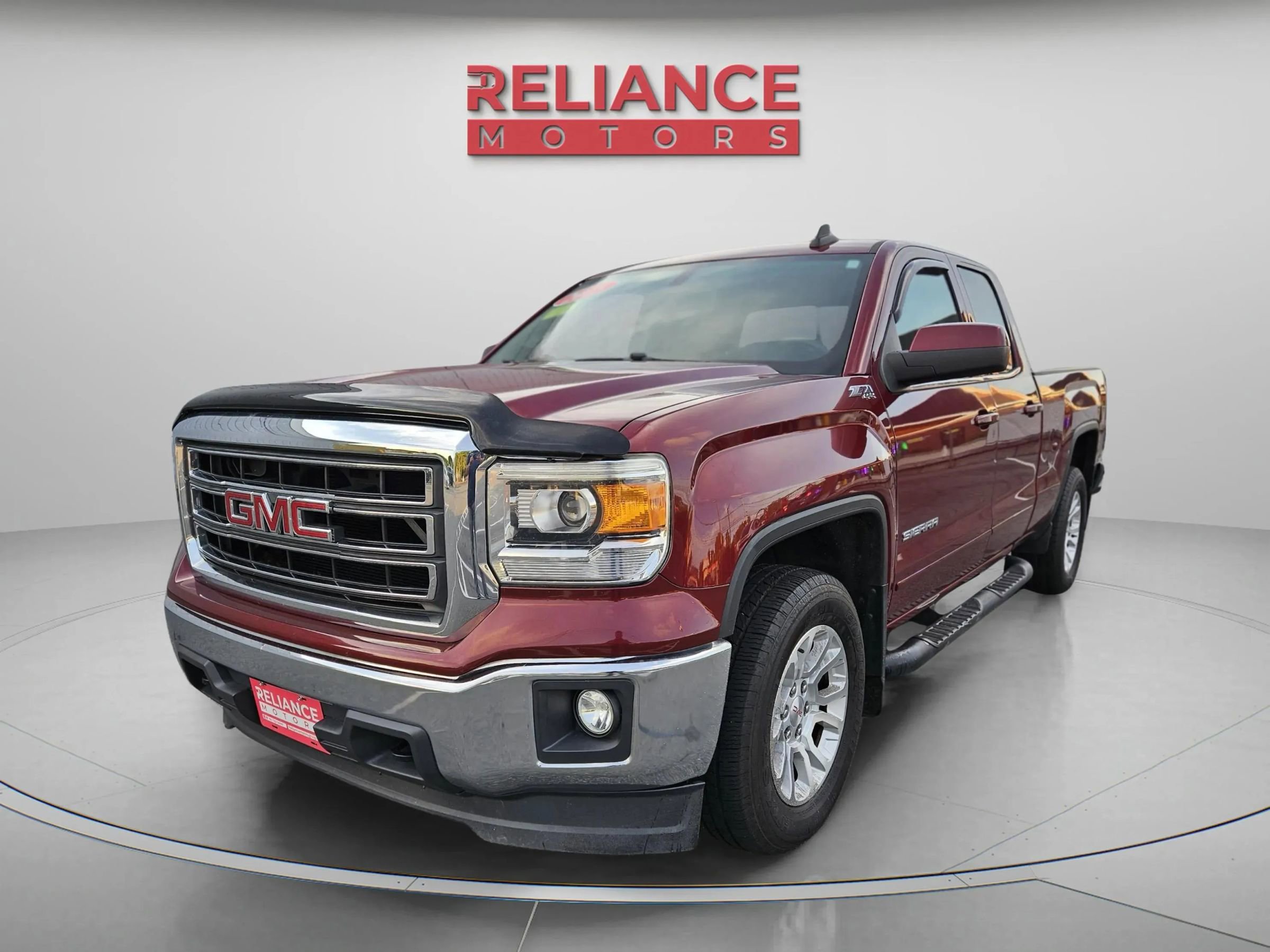 Used 2015 GMC Sierra 1500 SLE w/ SLE Value Package image 1