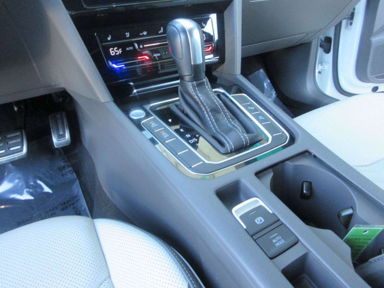 Used 2023 Volkswagen Arteon SEL Premium AWD/4WD image 51