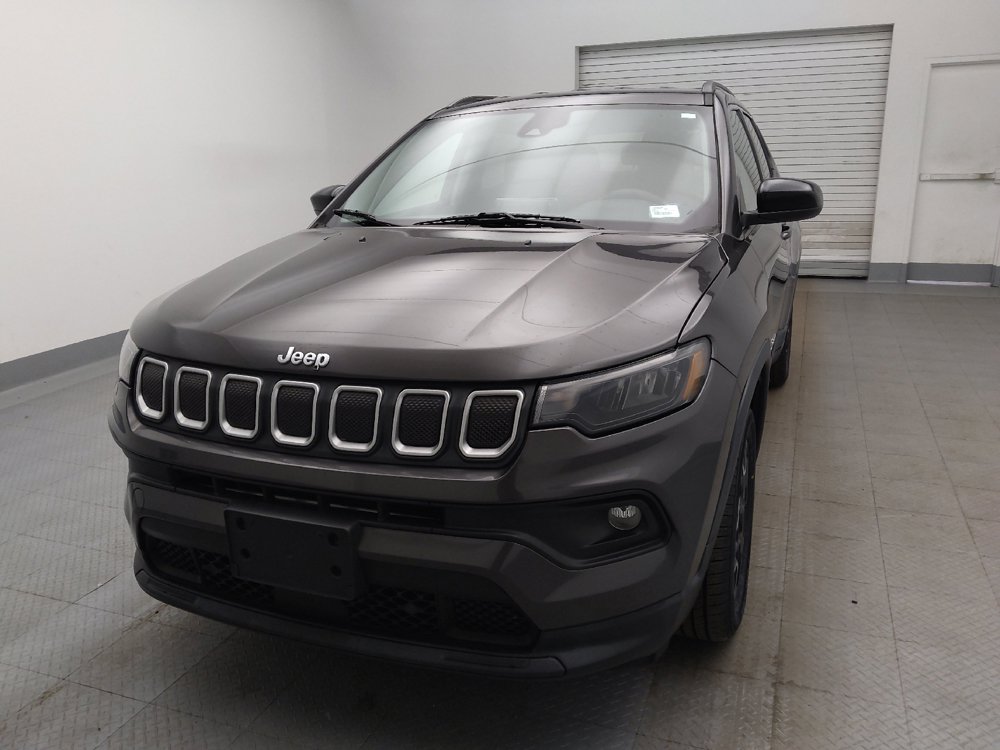 Used 2022 Jeep Compass Latitude FWD image 15