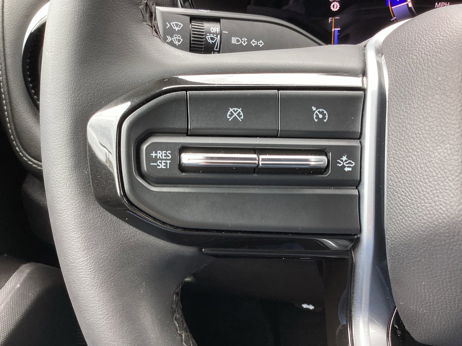 Used 2023 Chevrolet Colorado LT w/ LT Convenience Package II RWD image 18
