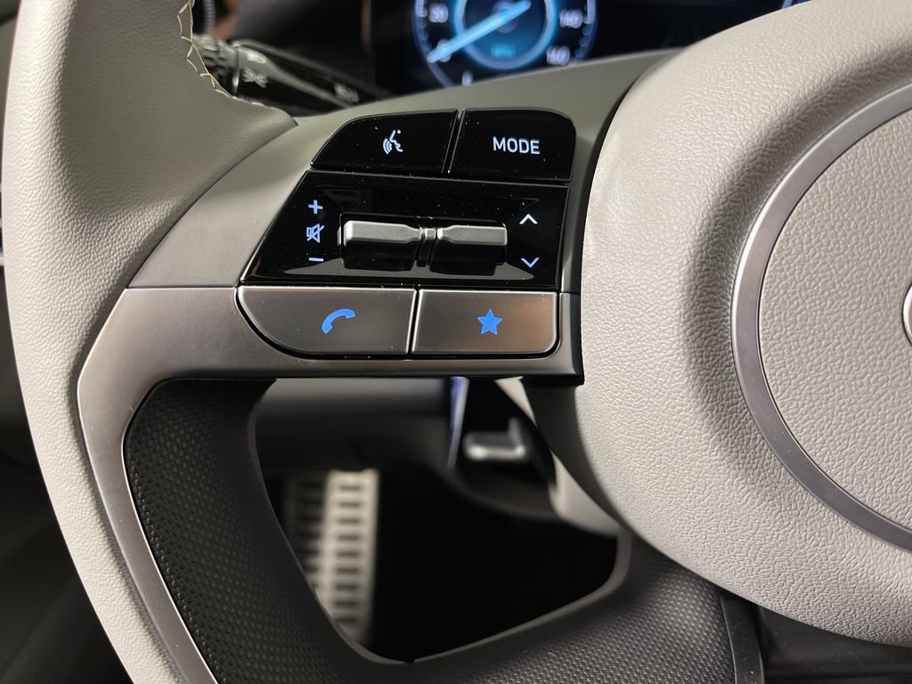 New 2026 Hyundai Elantra SEL FWD image 28