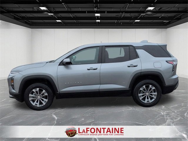 Used 2025 Chevrolet Equinox LT image 2