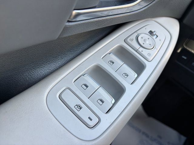 Used 2023 Hyundai Sonata SEL image 16