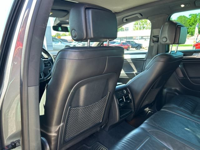 Used 2017 Volkswagen Touareg Wolfsburg Edition AWD/4WD image 20