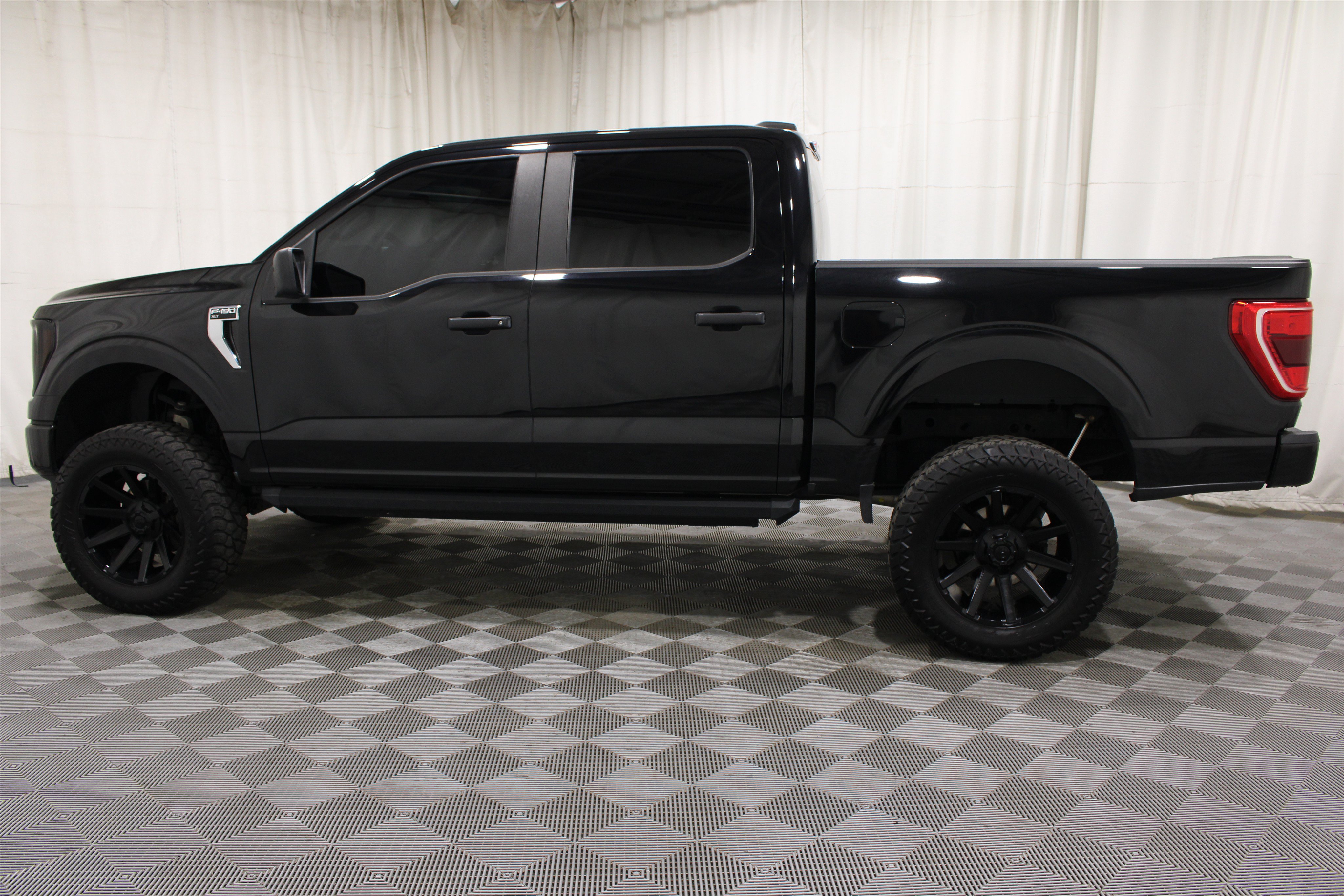 Used 2023 Ford F150 XLT AWD/4WD image 33