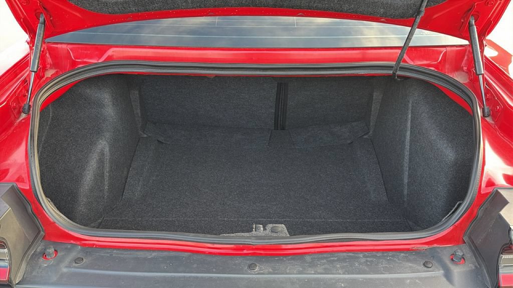 Used 2016 Dodge Challenger SRT Hellcat RWD image 24