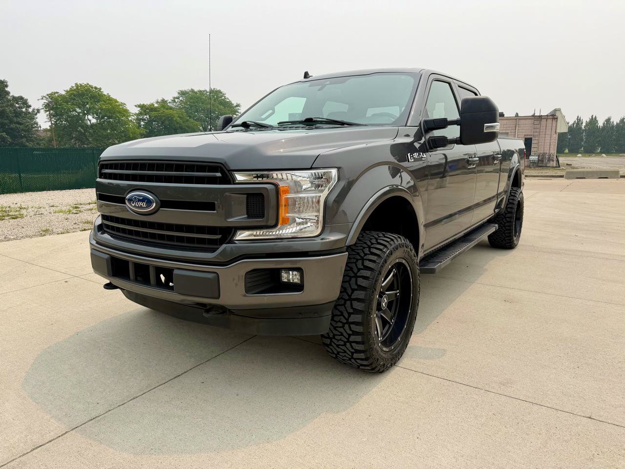 Used 2019 Ford F150 XLT w/ Equipment Group 302A Luxury AWD/4WD image 3