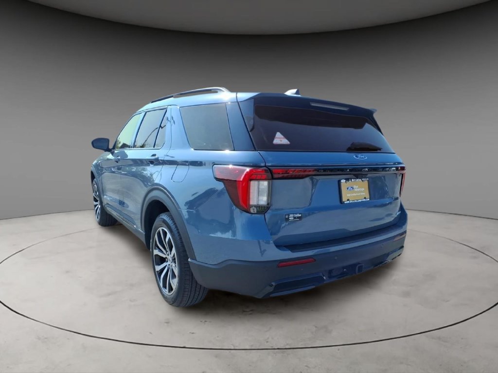 Certified 2025 Ford Explorer ST-Line AWD/4WD image 12