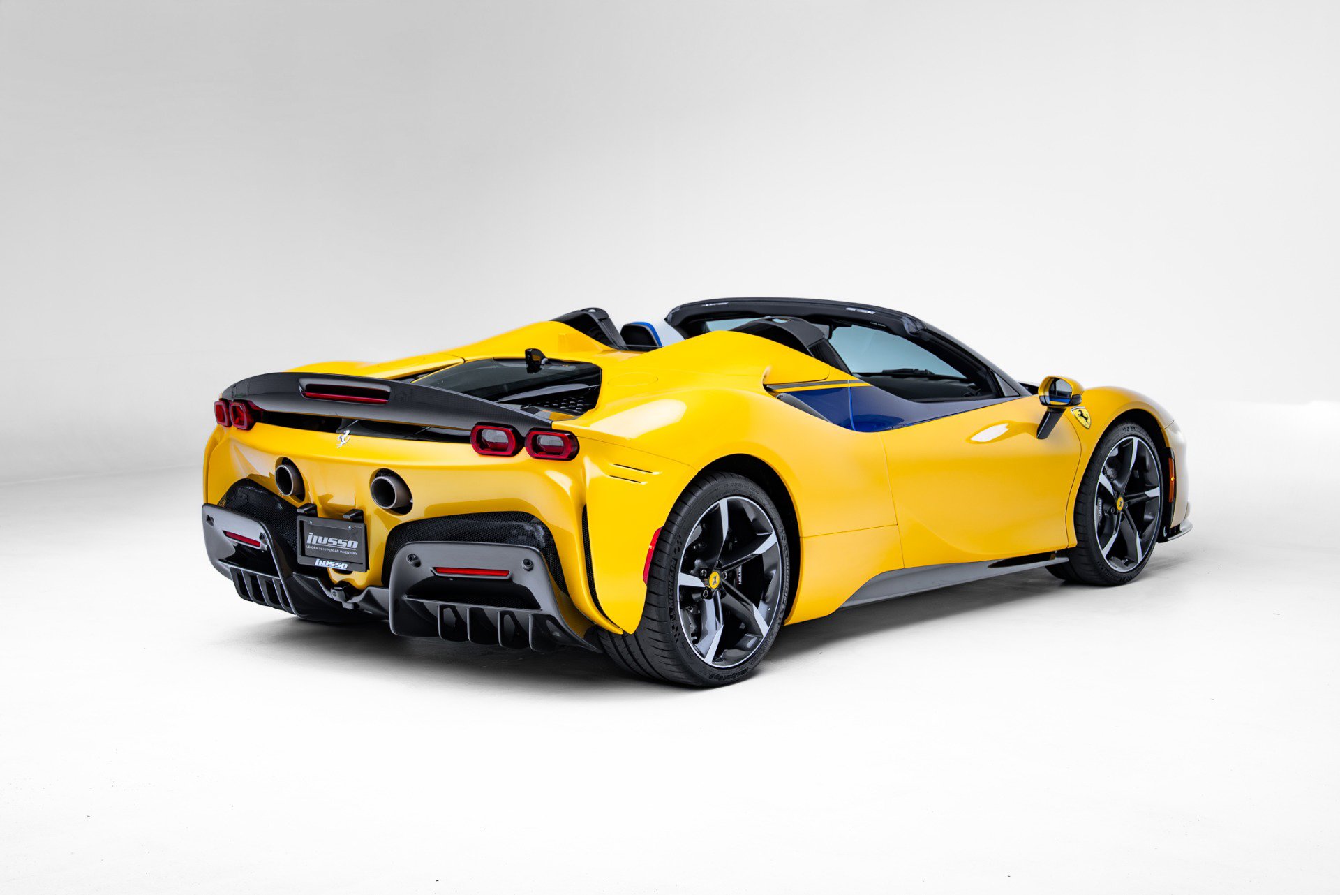Used 2023 Ferrari SF90 Spider AWD/4WD image 41
