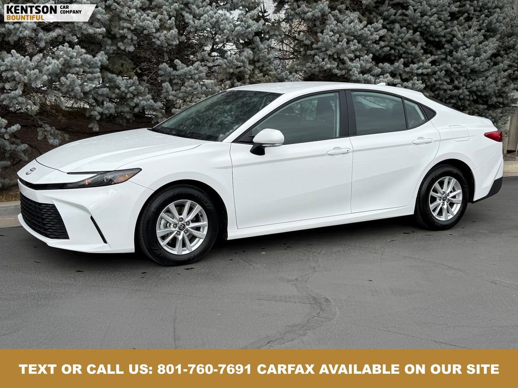 Used 2026 Toyota Camry LE image 1