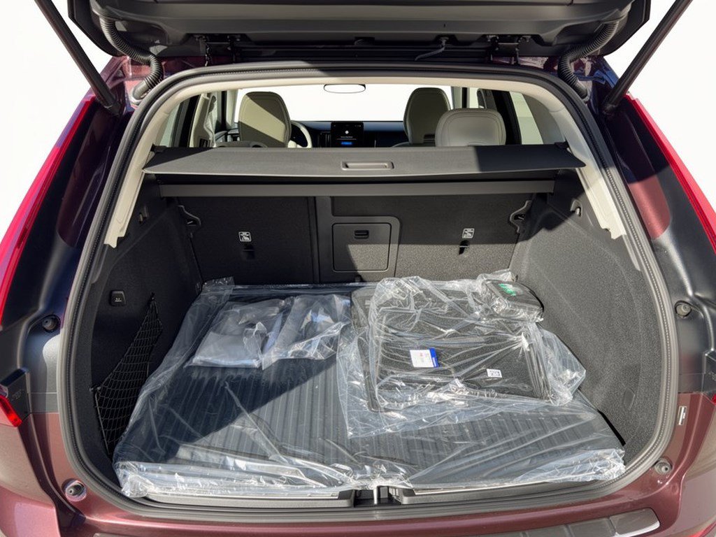 New 2027 Volvo XC60 B5 Ultra AWD/4WD image 28