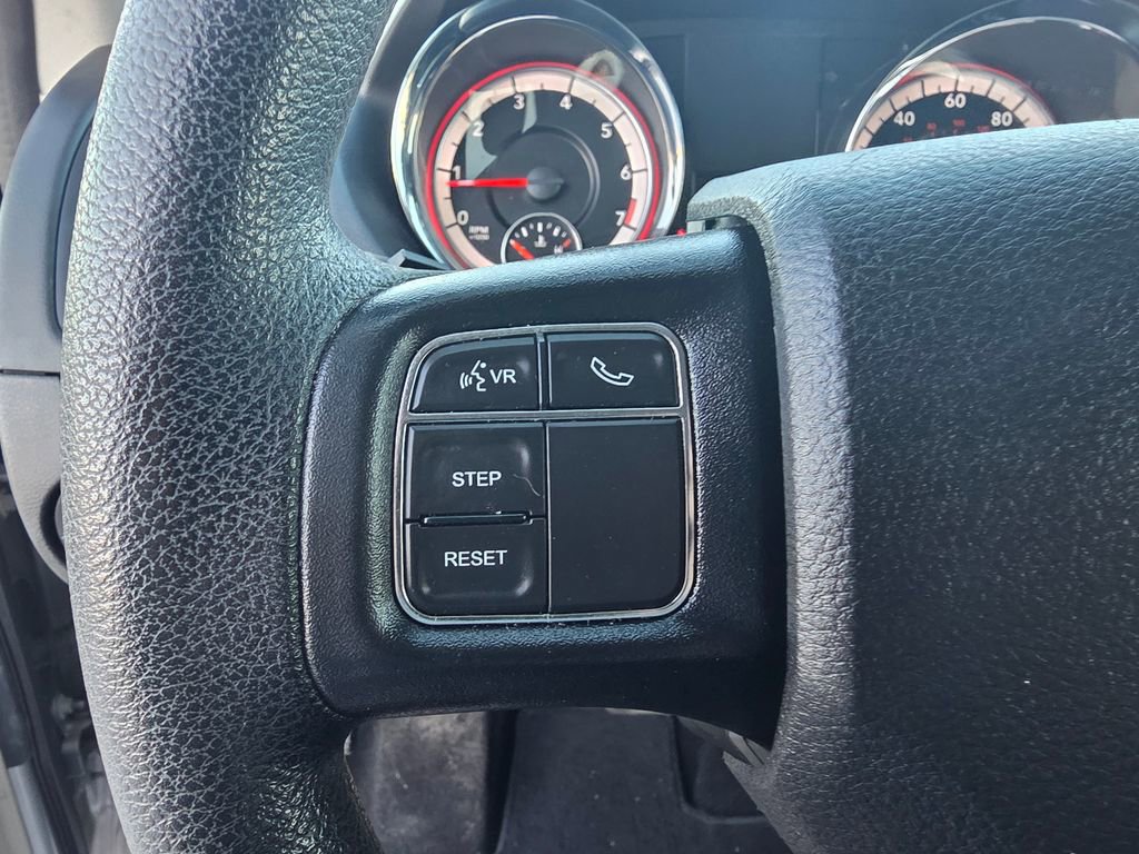 Used 2020 Dodge Grand Caravan SE w/ UConnect Hands-Free Group image 16