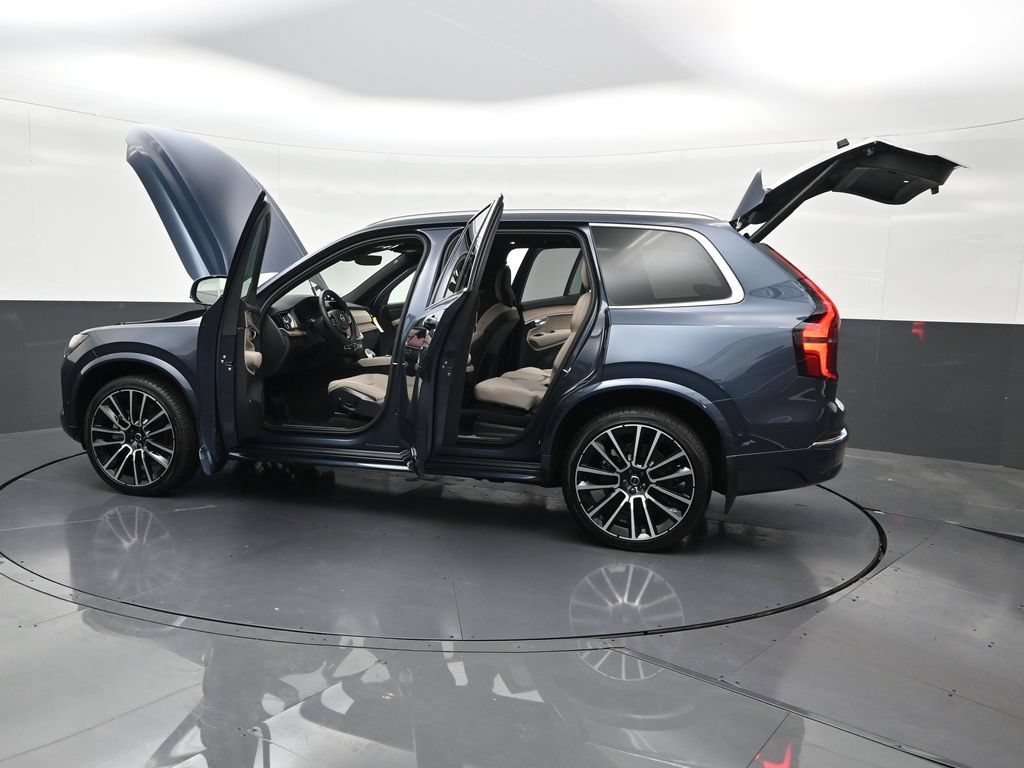 New 2026 Volvo XC90 B6 Plus w/ Protection Package Premier AWD/4WD image 35