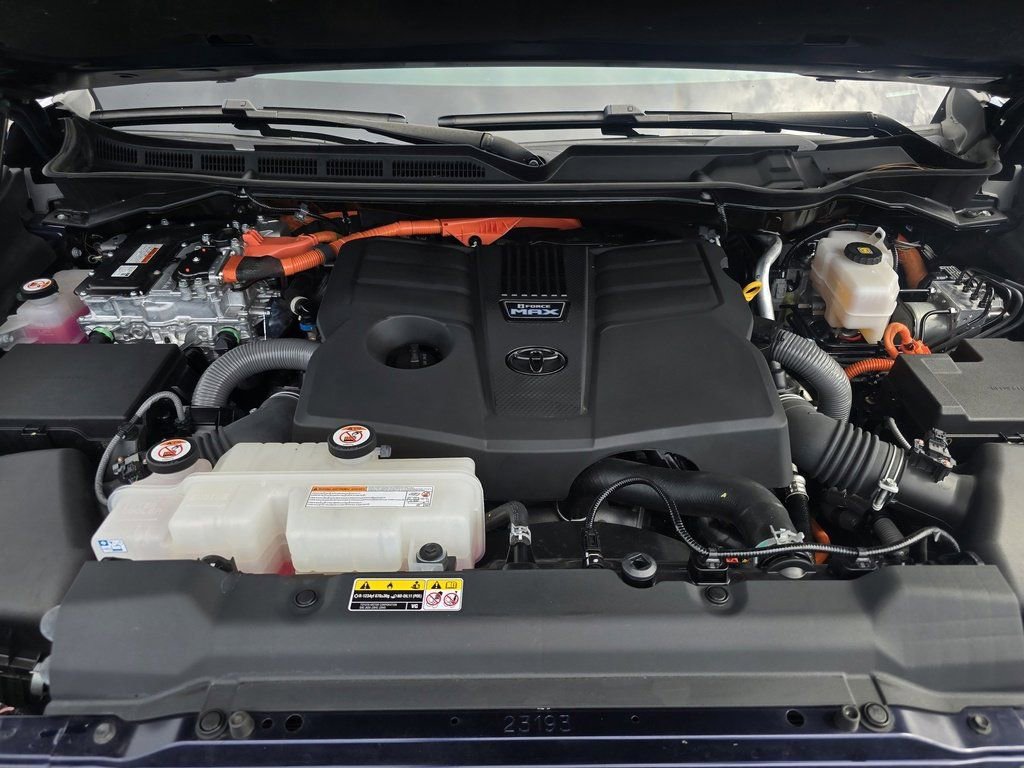 Used 2024 Toyota Tundra Platinum image 16