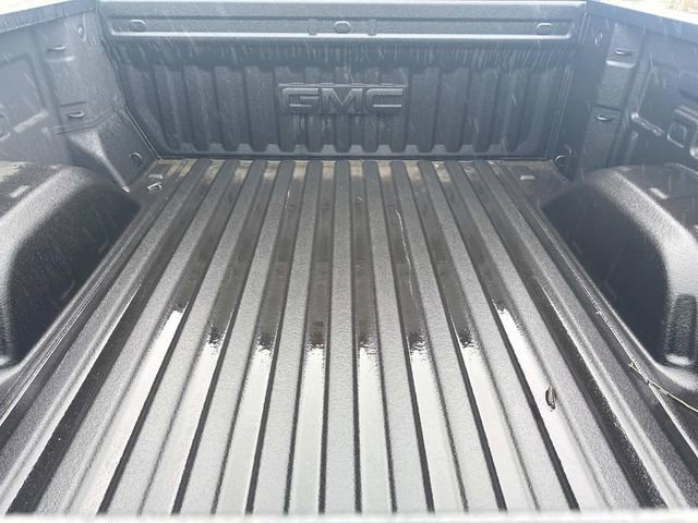 Used 2023 GMC Sierra 1500 SLT AWD/4WD image 14