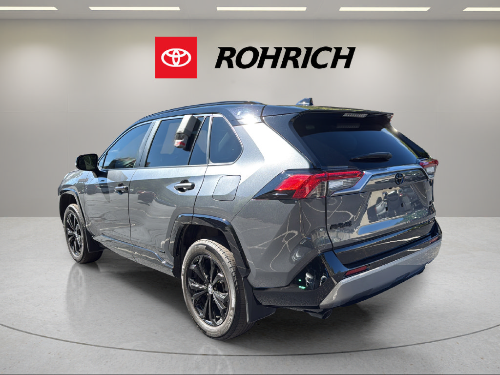 Used 2023 Toyota RAV4 XSE AWD/4WD image 8