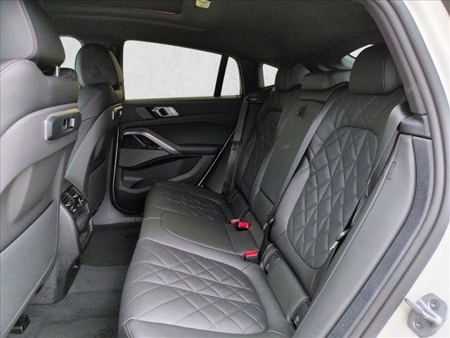 New 2027 BMW X6 xDrive40i w/ Premium Package AWD/4WD image 15