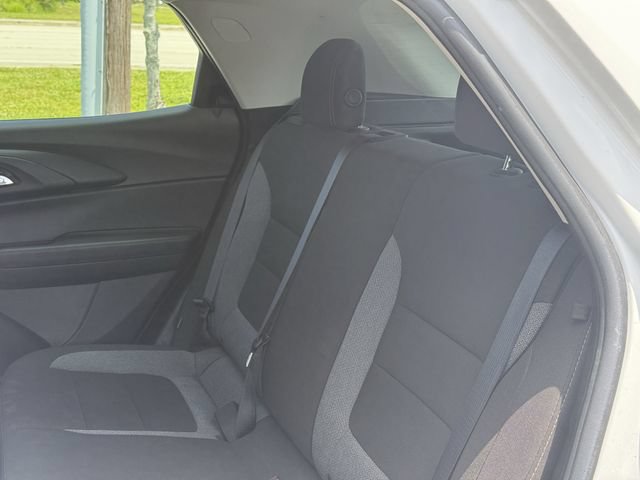 Used 2023 Chevrolet TrailBlazer LS AWD/4WD image 28