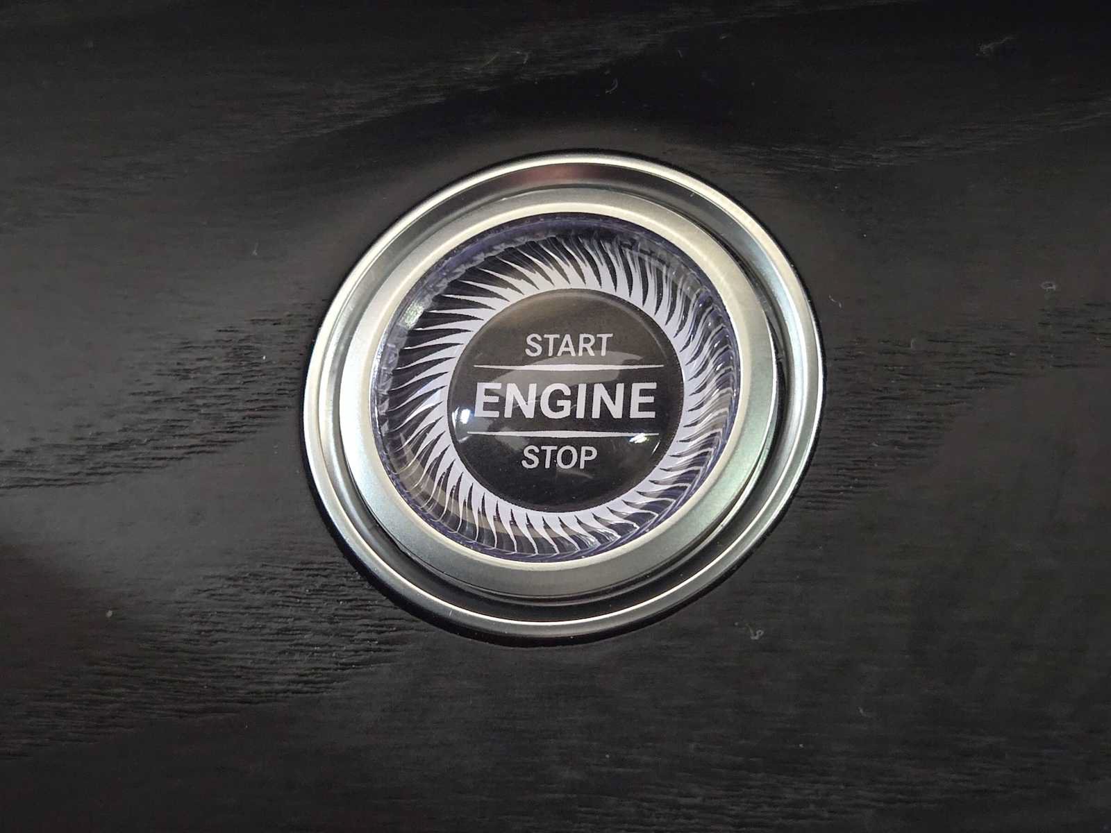 Used 2023 Mercedes-Benz E 450 4MATIC Sedan image 32