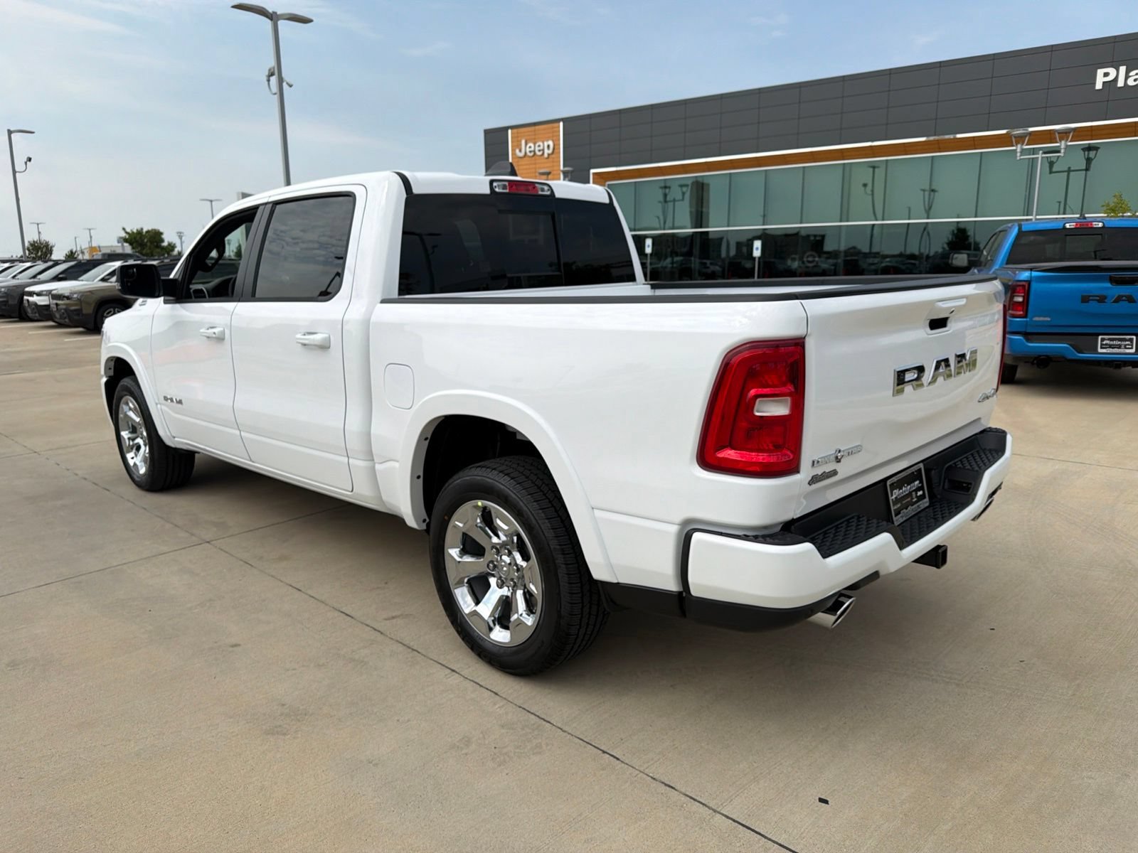 New 2027 RAM 1500 4x4 Crew Cab video 3