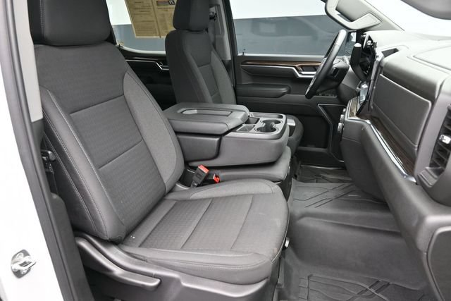 Used 2025 Chevrolet Silverado 1500 RST w/ Protection Package AWD/4WD image 32