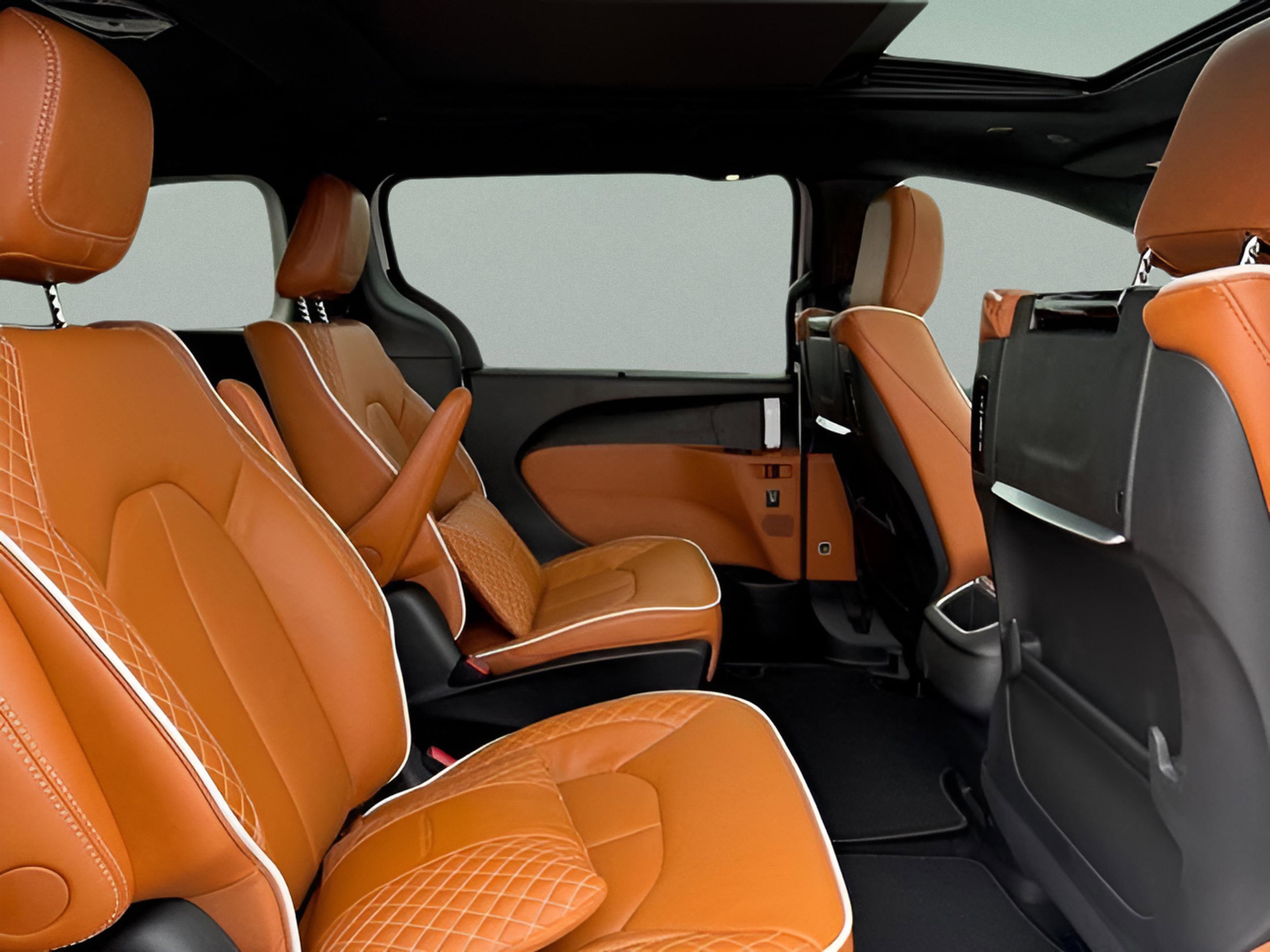 New 2026 Chrysler Pacifica Pinnacle image 10