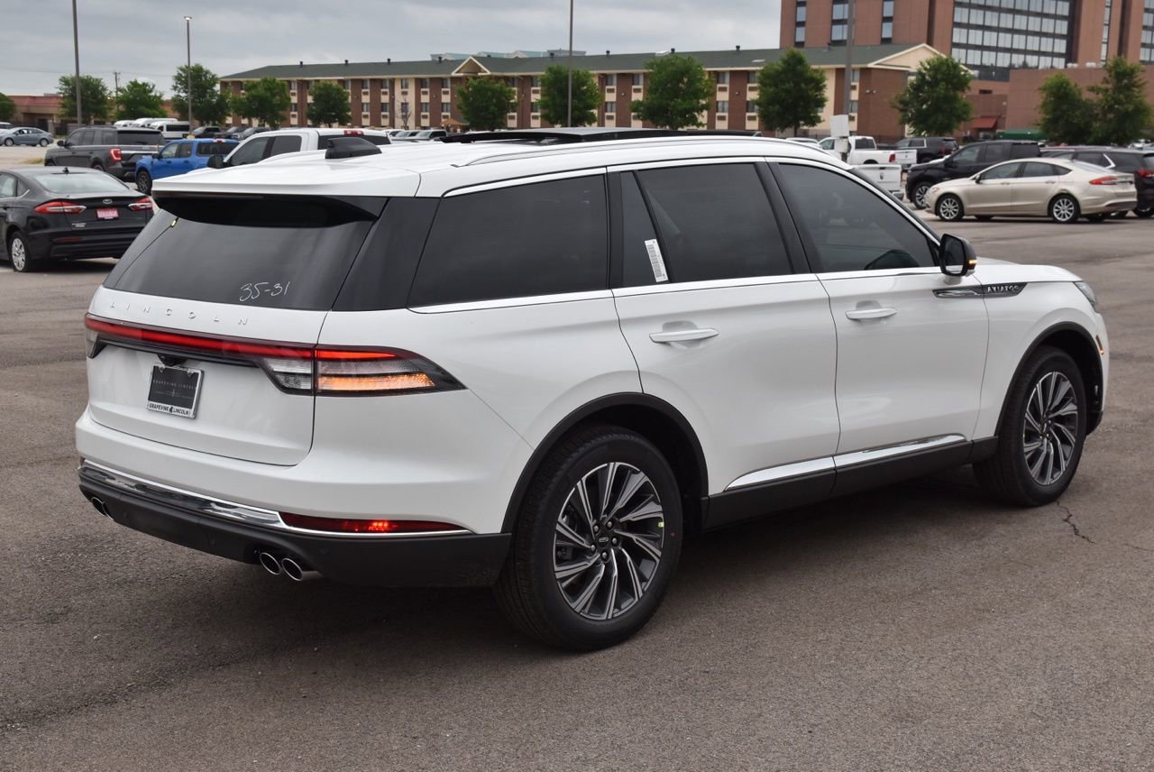 New 2026 Lincoln Aviator AWD image 6