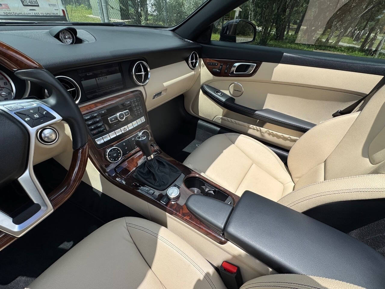 Used 2013 Mercedes-Benz SLK 250 image 26