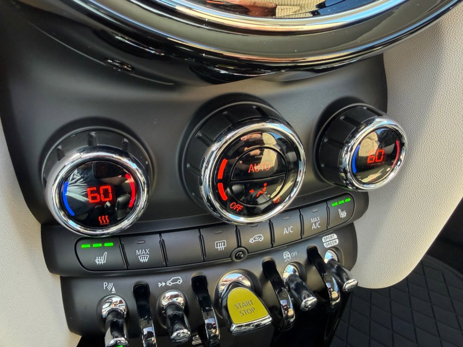 Used 2023 MINI Cooper SE image 27