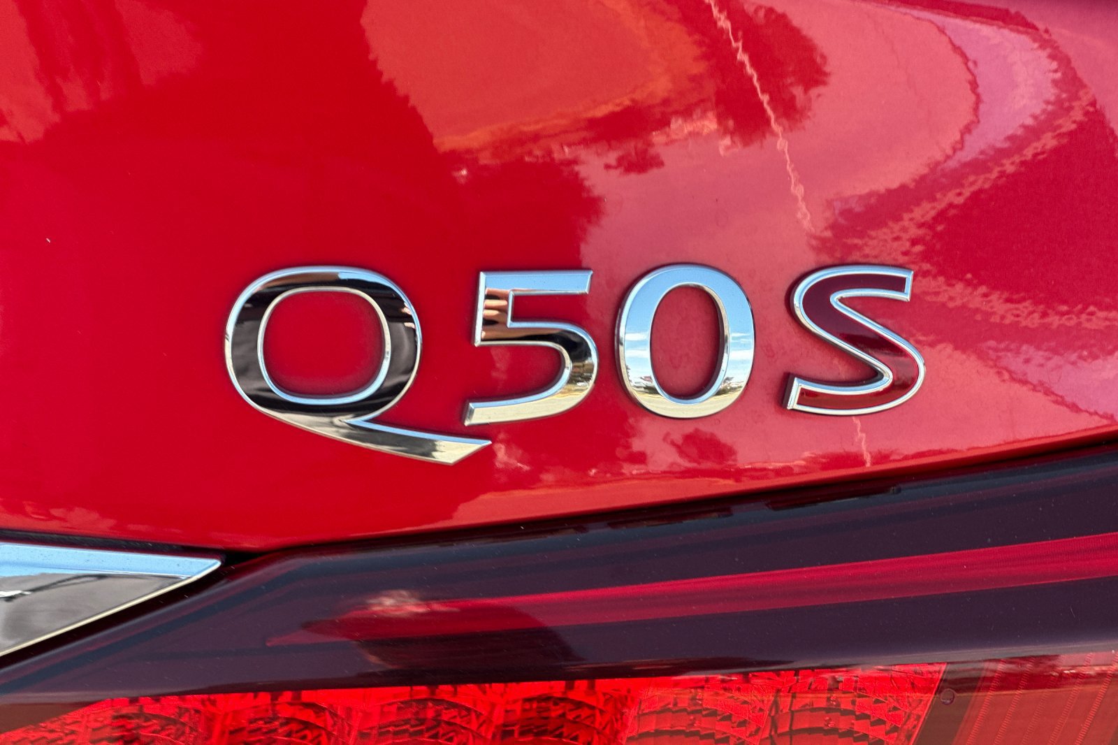 Used 2019 INFINITI Q50 Red Sport 400 w/ Sensory Package RWD image 12