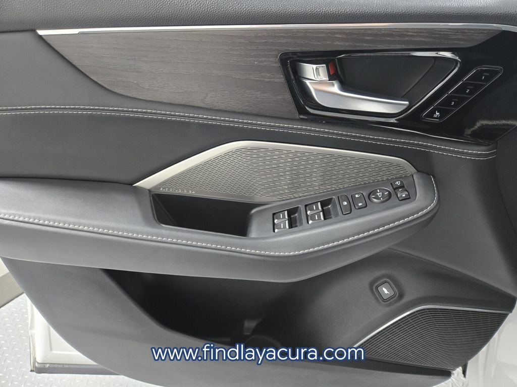 Used 2023 Acura MDX SH-AWD w/ Advance Package image 20