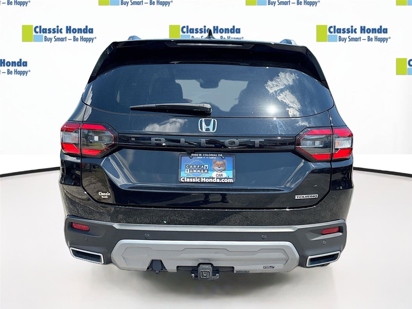 Certified 2024 Honda Pilot Touring image 7
