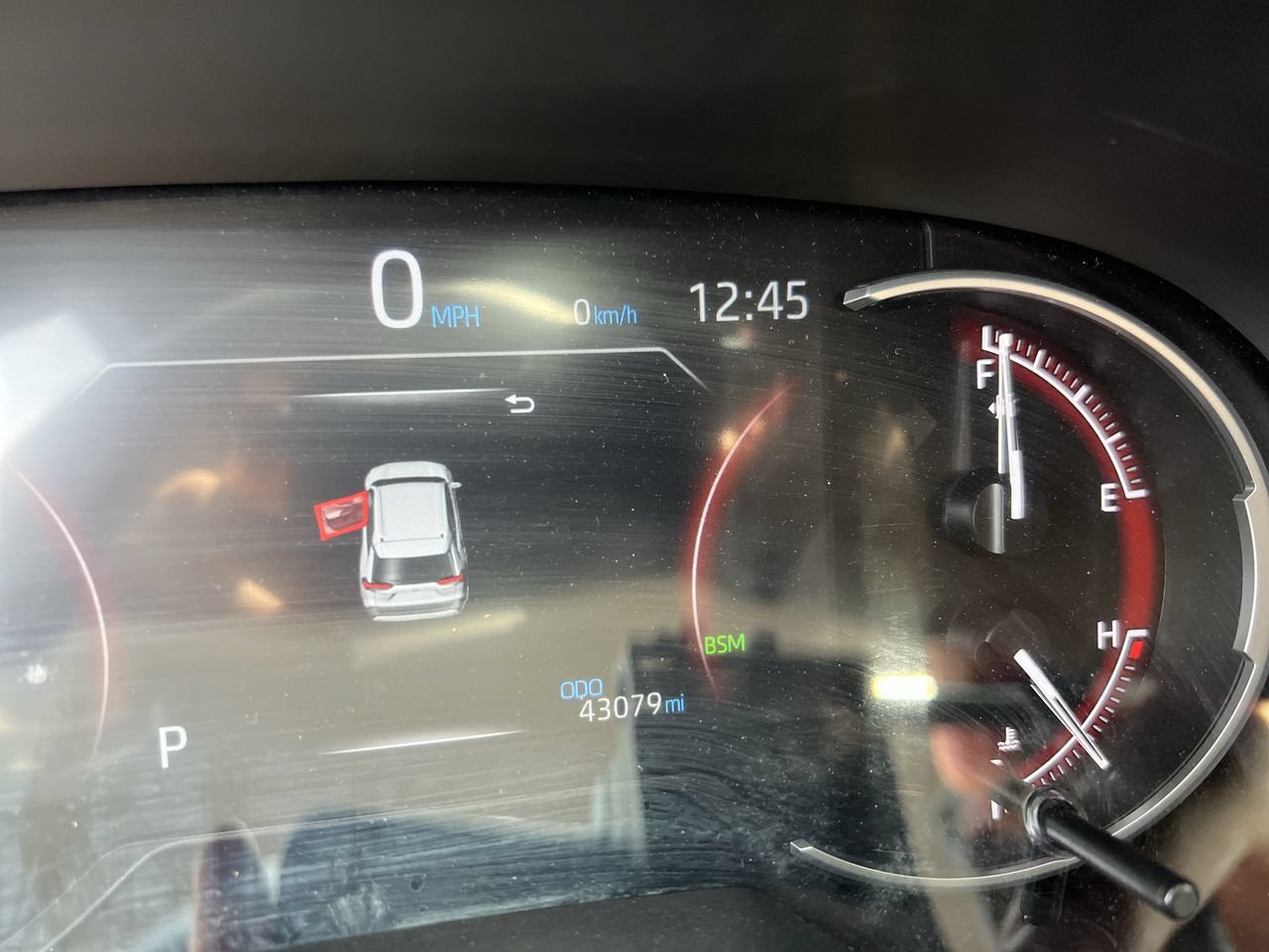 Used 2025 Toyota RAV4 XLE FWD image 22