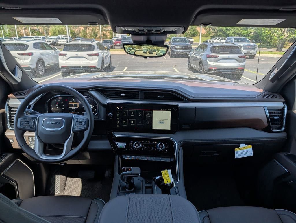 New 2026 GMC Sierra 1500 Denali w/ Denali Reserve Package AWD/4WD image 7